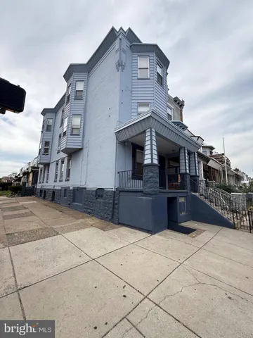 a view of house with a street