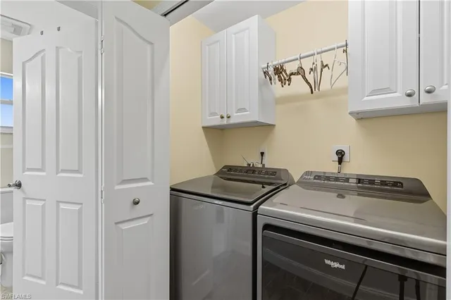 $565,000 | 2266 Stacil Circle, Unit 3, Naples, FL 34109