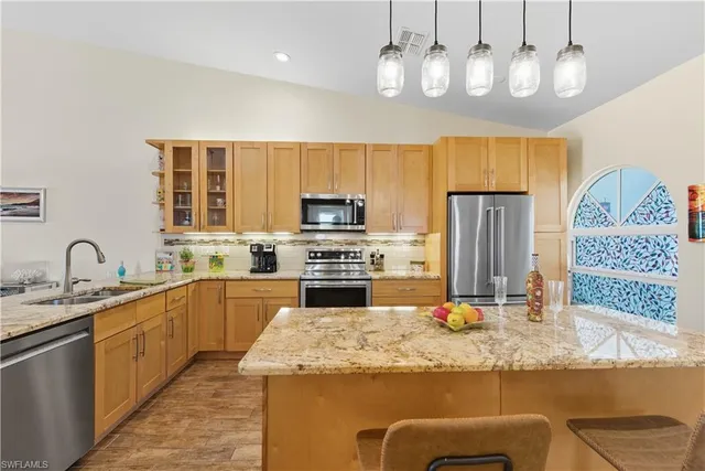 $565,000 | 2266 Stacil Circle, Unit 3, Naples, FL 34109
