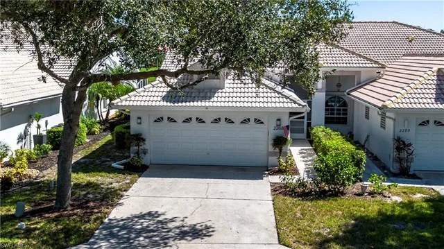 $565,000 | 2266 Stacil Circle, Unit 3, Naples, FL 34109