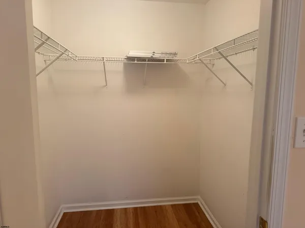 $2,450 | 551 London Court, Unit 551, Egg Harbor Township, NJ 08234