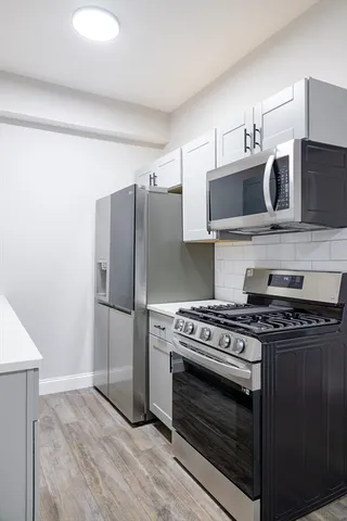 $5,200 | 626 East 6th Street, Unit 2, Boston, MA 02127