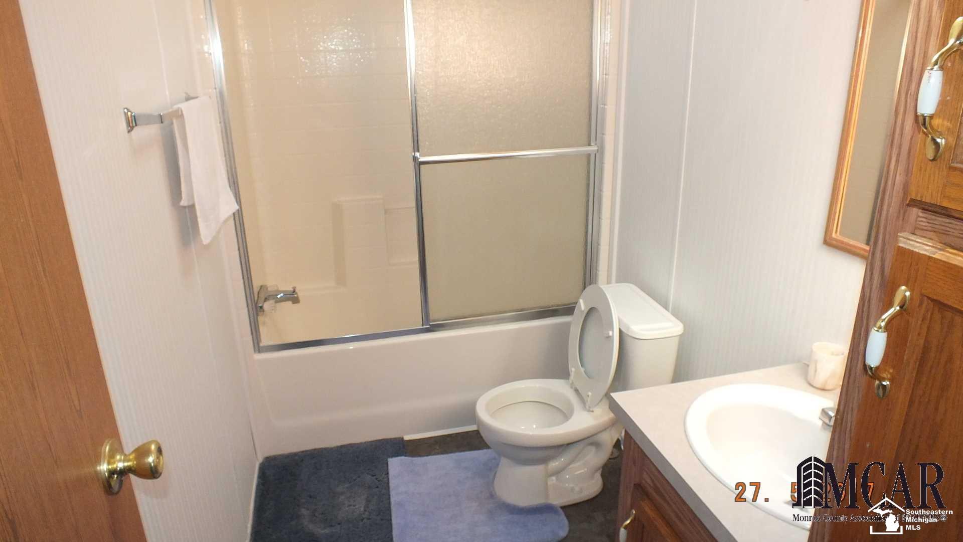 3902 Megans Ridge Monroe, MI 48161 - Photo 17 of 20 Gallery Image 17