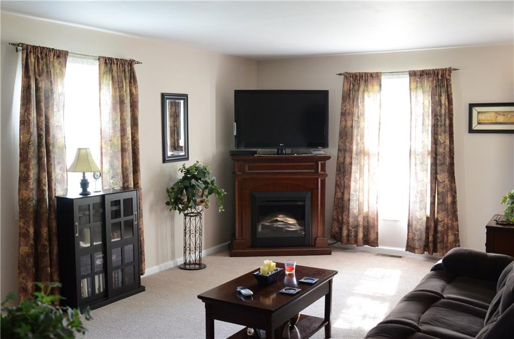 1239 Bluff Road Plainfield, IN 46168 - Photo 6 of 18 Gallery Image 6