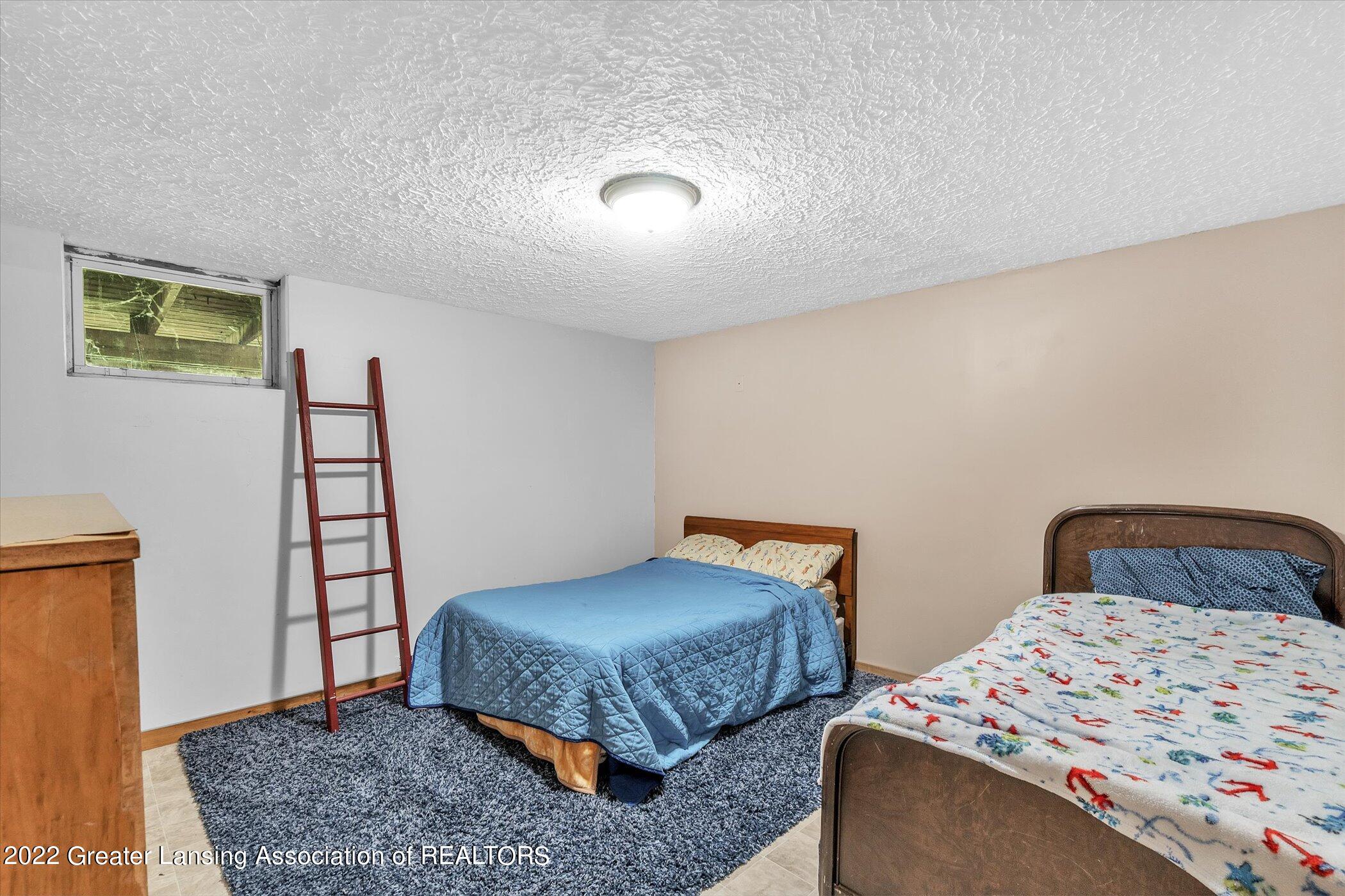 7828 Linton Road St. Johns, MI 48879 - Photo 42 of 60 43-7828-Linton-Rd-St-WindowStill-Real-Es