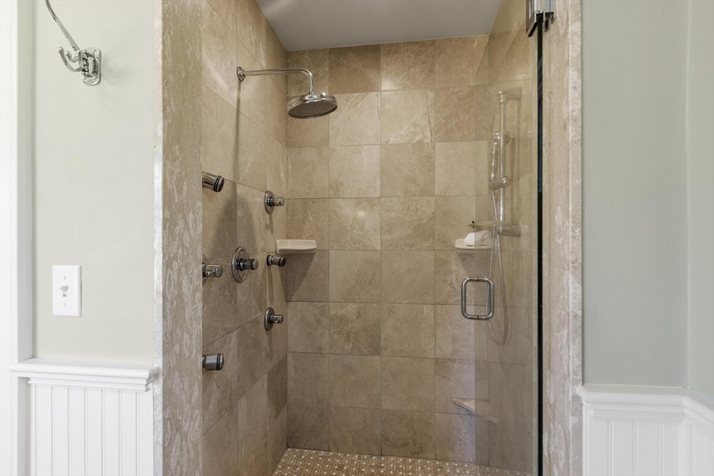 16 Hastings Road Lexington, MA 02421 - Photo 24 of 40 Gallery Image 24