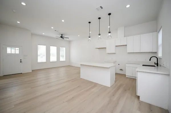$2,150 | 8203 Sparta Street, Unit B, Houston, TX 77028