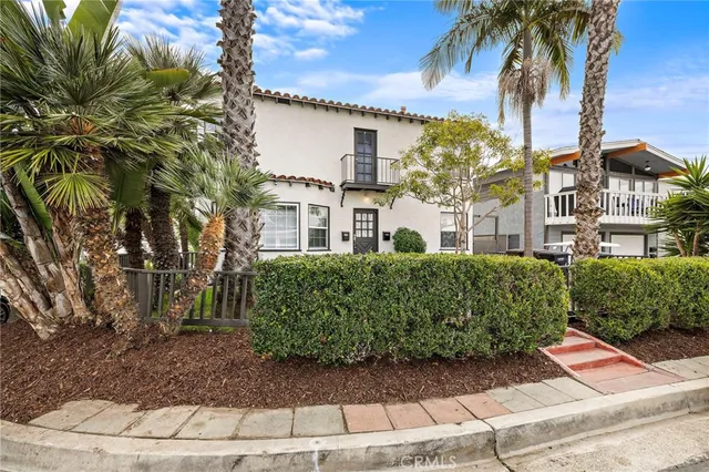 $1,749,500 | 147 Avenida Rosa, San Clemente, CA 92672