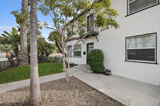 $1,749,500 | 147 Avenida Rosa, San Clemente, CA 92672