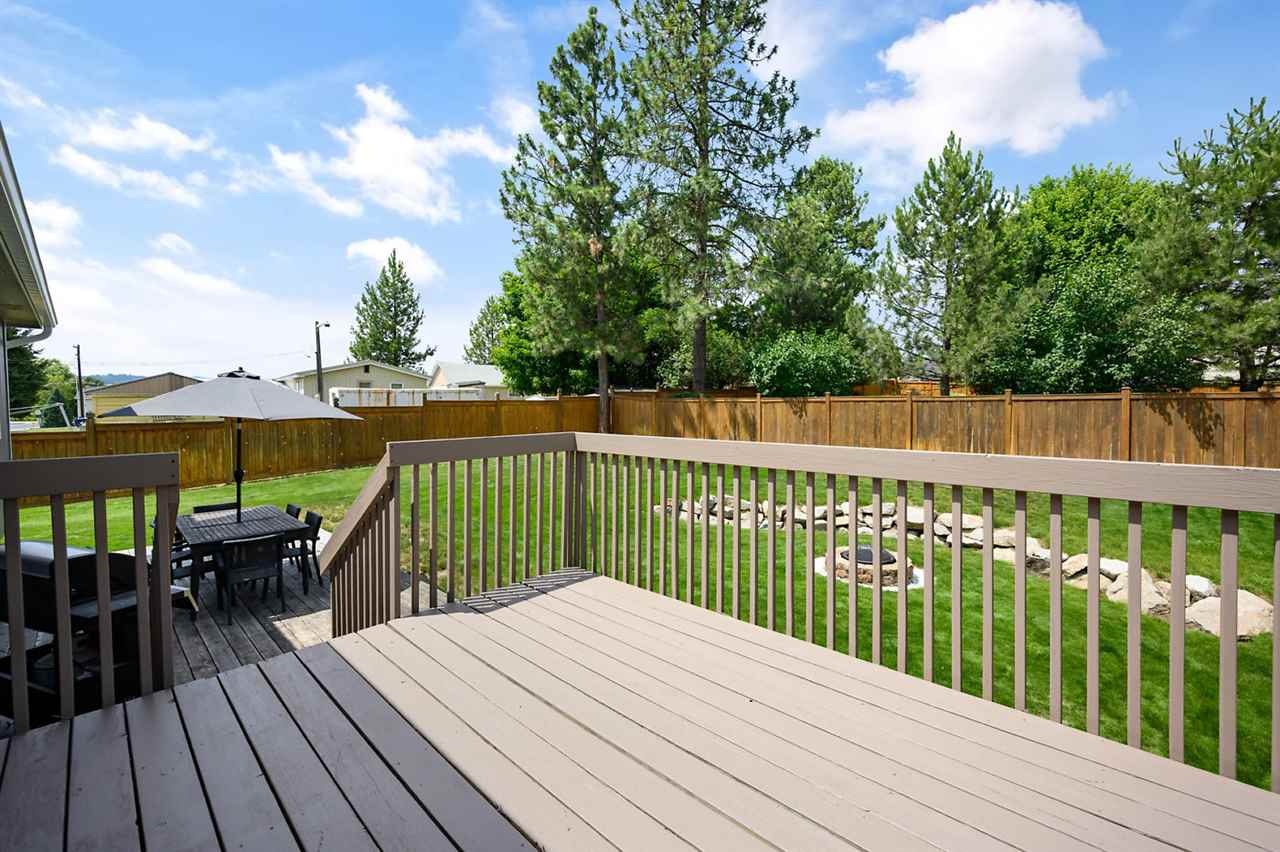 619 East Ballard Road Colbert, WA 99005 - Photo 15 of 20