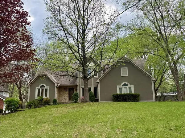 $499,000 | 3312 Southwest Meyer Boulevard, Blue Springs, MO 64015