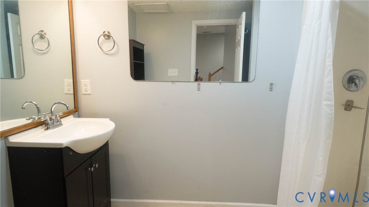 450 Fishel Road Winchester, VA 22602 - Photo 8 of 15