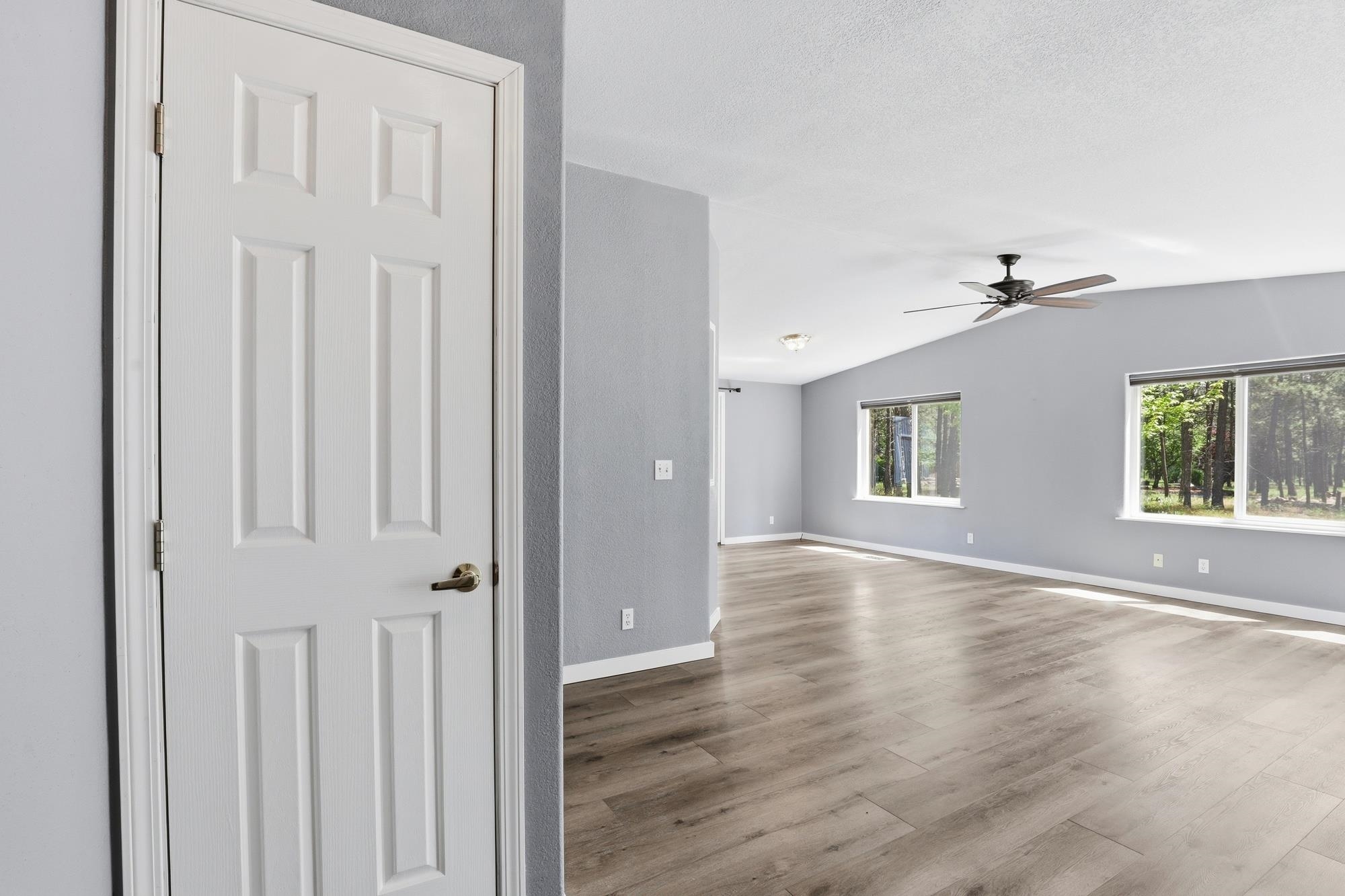 18507 South Nevada Street Spangle, WA 99031 - Photo 5 of 46
