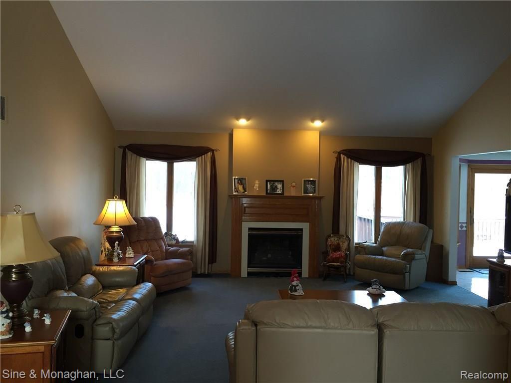 1135 South Bartlett Road St. Clair, MI 48079 - Photo 9 of 61 9.JPG