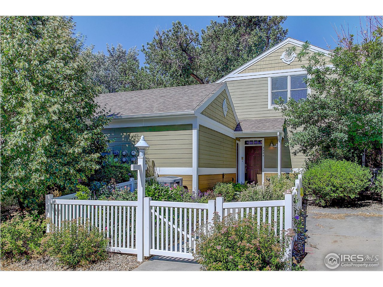 4501 Nelson Road, Unit 2504 Longmont, CO 80503 - Photo 1 of 21 Charming entryway