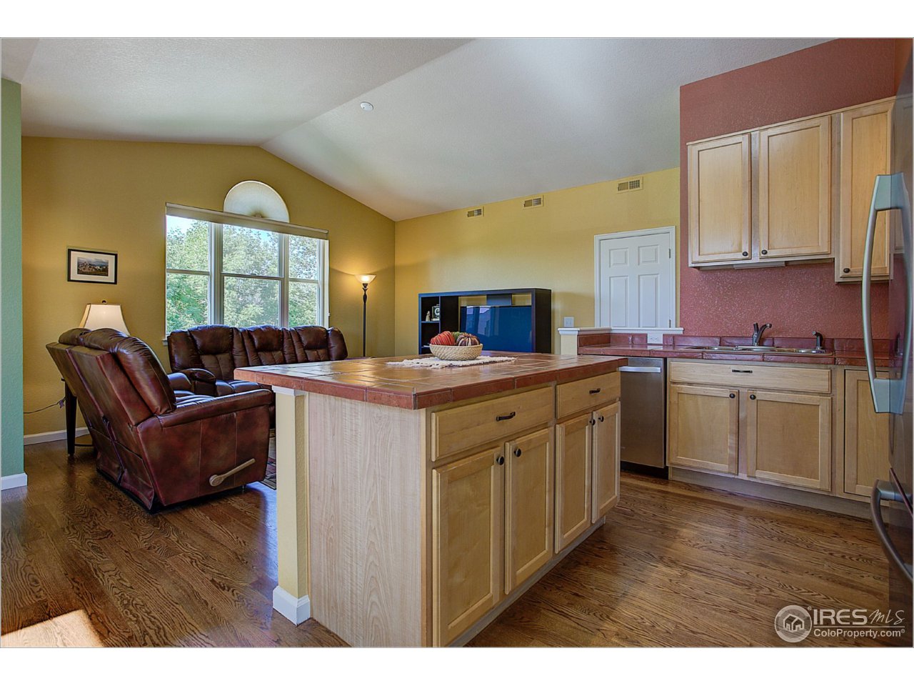 4501 Nelson Road, Unit 2504 Longmont, CO 80503 - Photo 2 of 21 cathedral ceilings