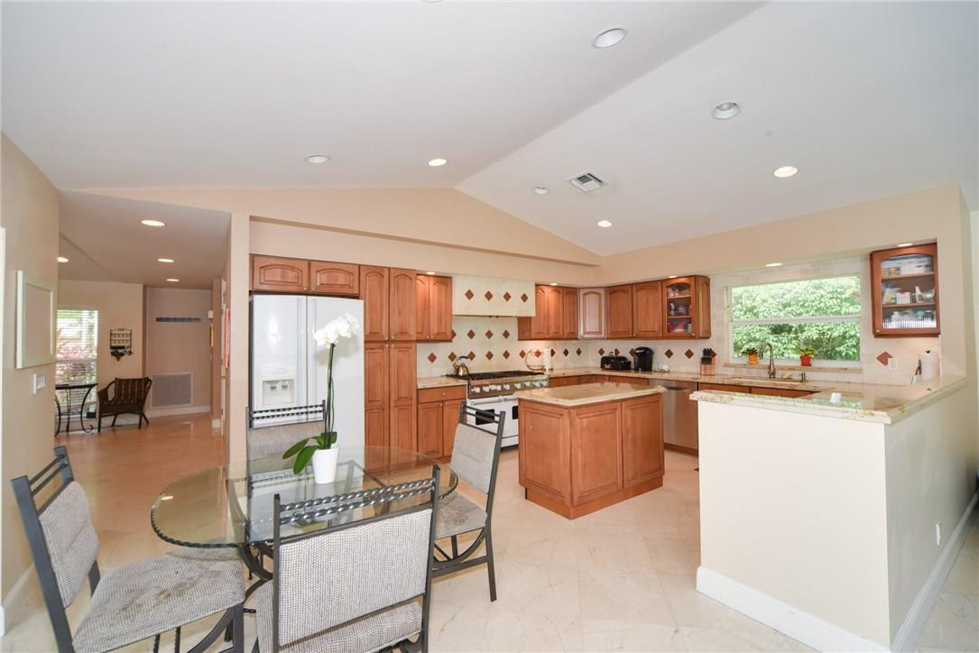 2405 Northwest 36th Street Boca Raton, FL 33431 - Photo 5 of 47 Photo 5