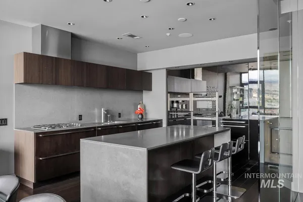 $1,085,000 | 851 West Front Street, Unit 1002, Boise, ID 83702