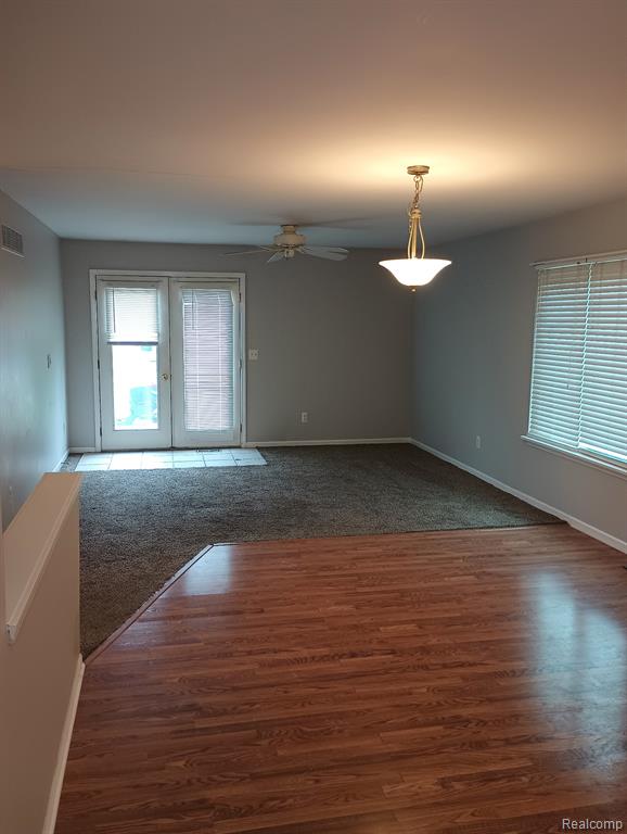 48600 Sugarbush Road New Baltimore, MI 48047 - Photo 2 of 8