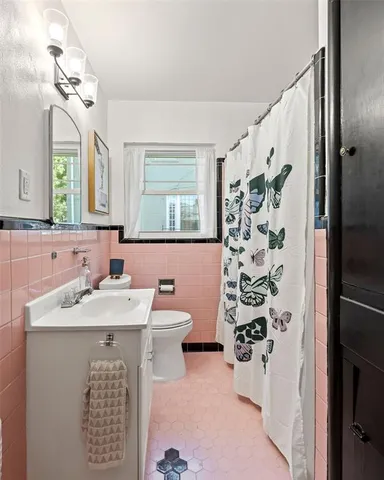 $674,000 | 2801 5th Avenue, Fort Worth, TX 76110