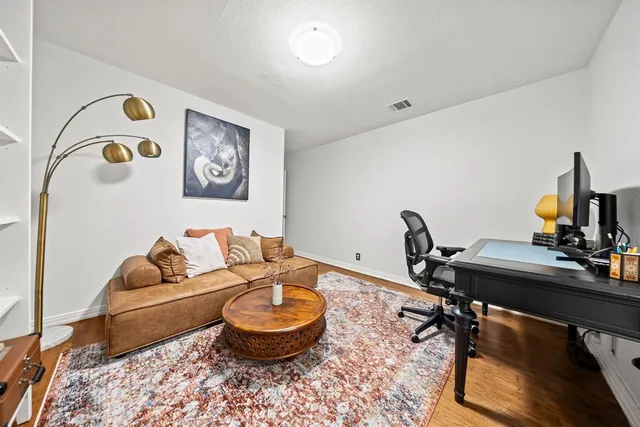 $674,000 | 2801 5th Avenue, Fort Worth, TX 76110