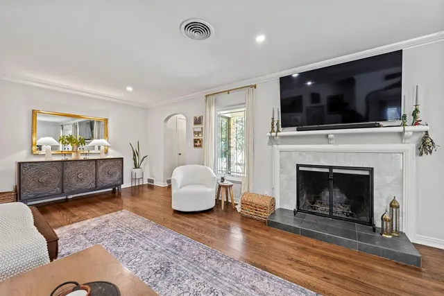 $674,000 | 2801 5th Avenue, Fort Worth, TX 76110