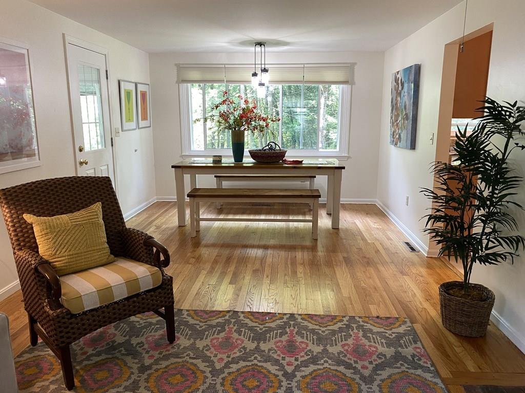 99 Chestnut Street Amherst, MA 01002 - Photo 3 of 29 Gallery Image 3