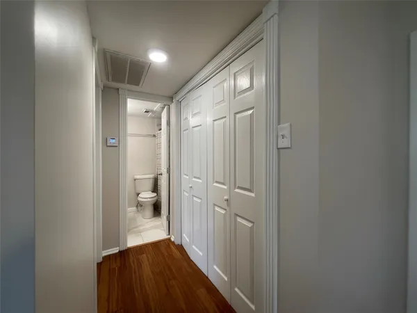 $1,250 | 1502 Heights Boulevard, Unit 10, Houston, TX 77008