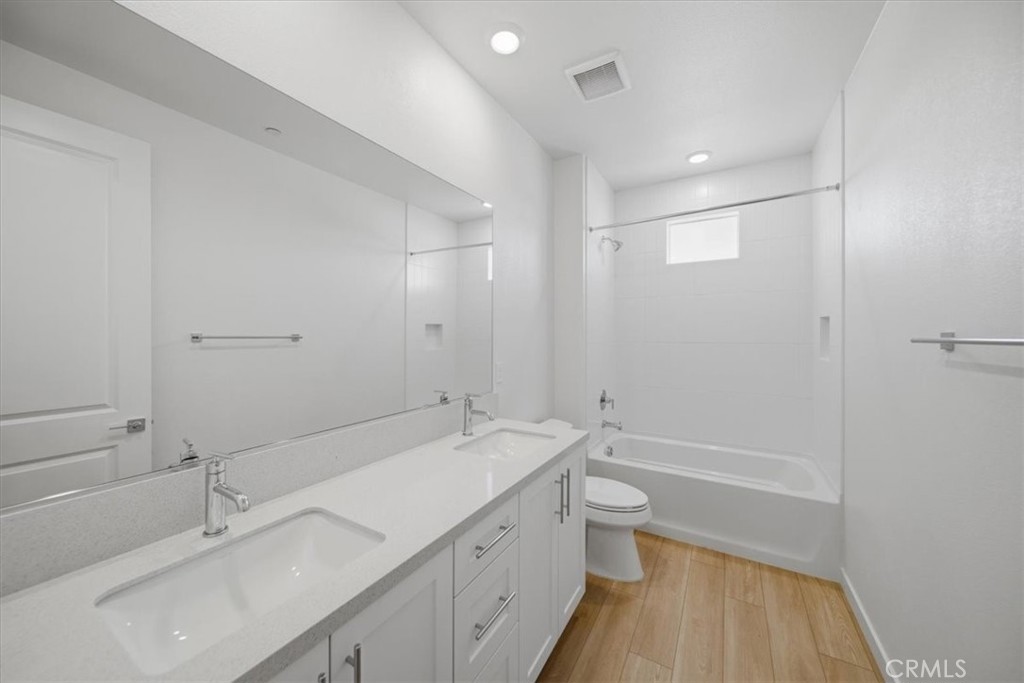 4813 Arroyo Run Moorpark, CA 93021 - Photo 23 of 24 PHOTOS ARE OF MODEL MATCH AND HAVE BEEN VIRTUALLY STAGED. INTERIOR/EXTERIOR FINISHES MAY VARY.