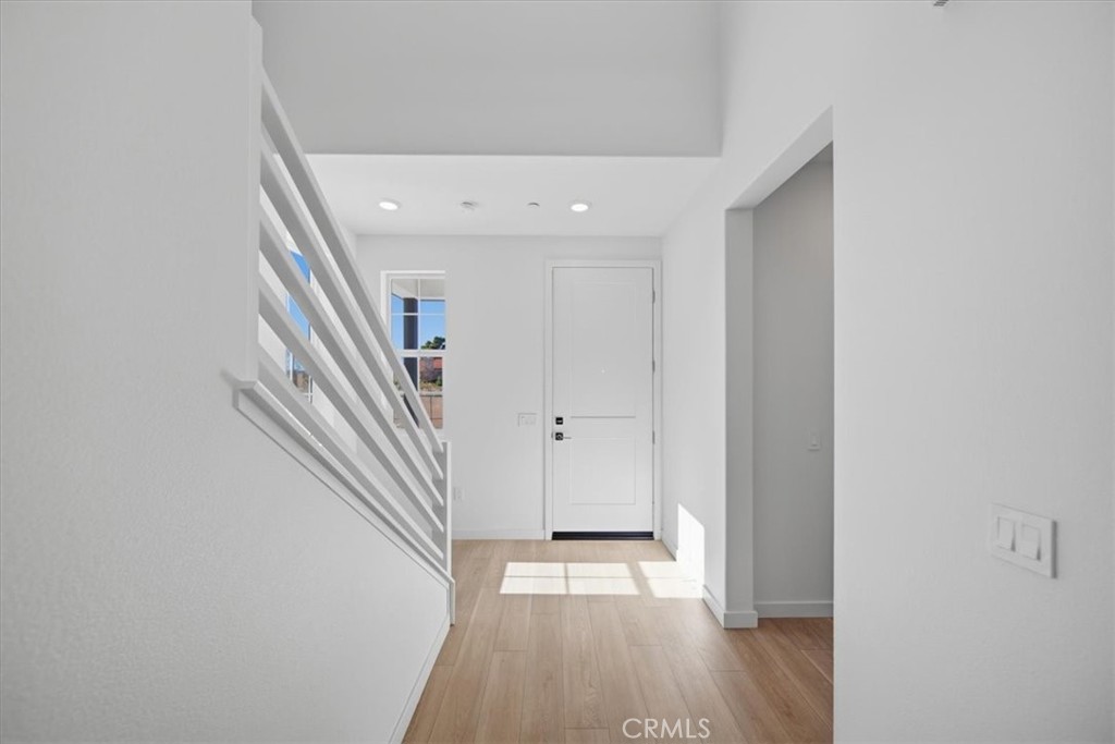 4813 Arroyo Run Moorpark, CA 93021 - Photo 3 of 24 PHOTOS ARE OF MODEL MATCH AND HAVE BEEN VIRTUALLY STAGED. INTERIOR/EXTERIOR FINISHES MAY VARY.