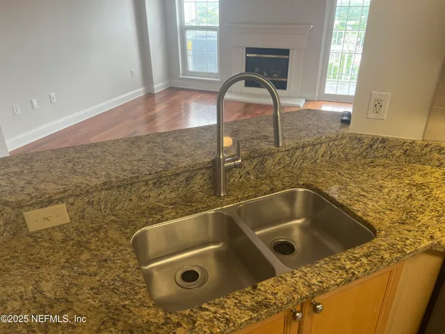 $327,300 | 400 East Bay Street, Unit 1505, Jacksonville, FL 32202