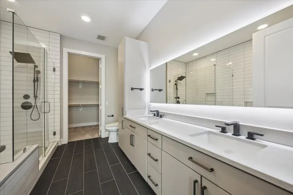 $7,225 | 9757 Katy Freeway, Unit 2501, Houston, TX 77024