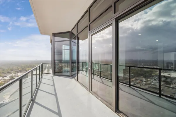 $7,225 | 9757 Katy Freeway, Unit 2501, Houston, TX 77024