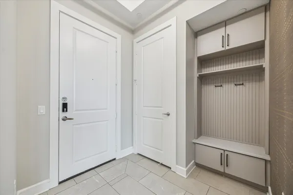 $7,225 | 9757 Katy Freeway, Unit 2501, Houston, TX 77024