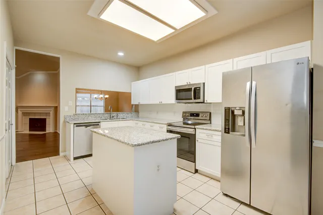 $2,150 | 18422 Auburn Woods Drive, Cypress, TX 77429