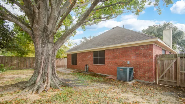 $2,150 | 18422 Auburn Woods Drive, Cypress, TX 77429