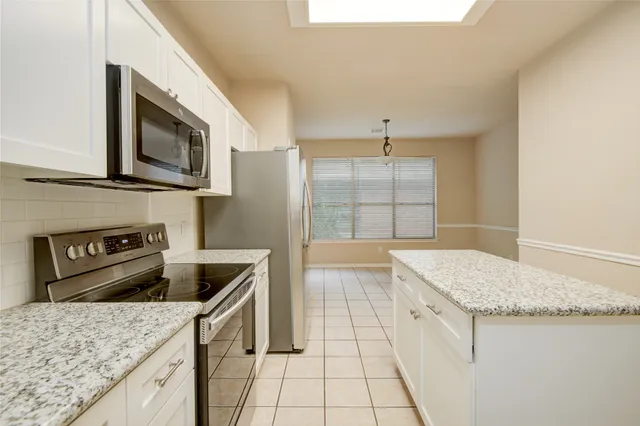 $2,150 | 18422 Auburn Woods Drive, Cypress, TX 77429