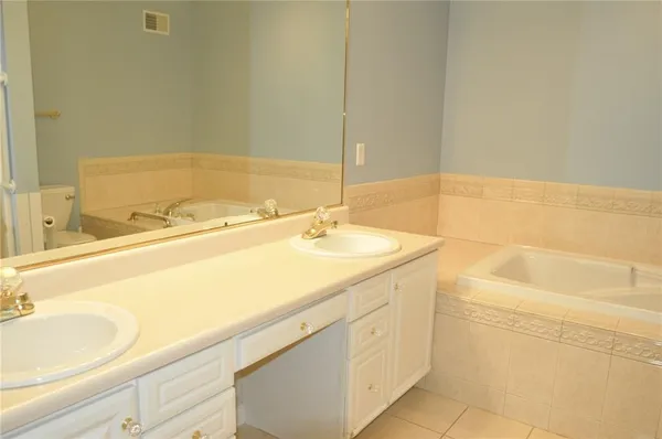 $319,900 | 403 Hunt Club Drive, Greensburg, PA 15601