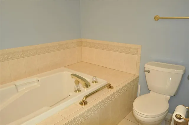 a bathroom with a tub