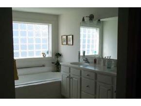 100 Hampton Meadows, Unit 100 Hampton, NH 03842 - Photo 6 of 9 Gallery Image 6