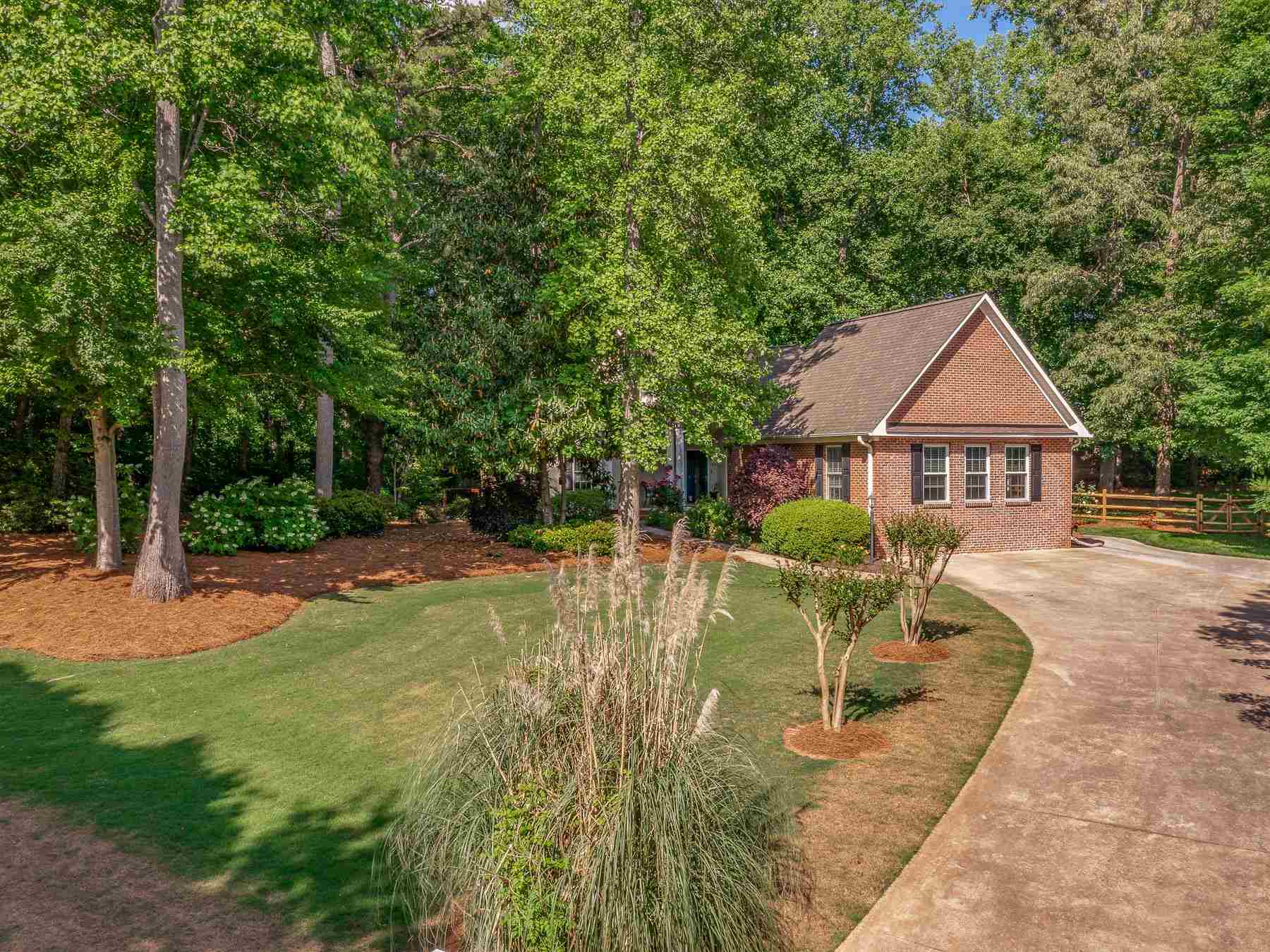 524 Old Iron Works Road Spartanburg, SC 29302 - Photo 2 of 36