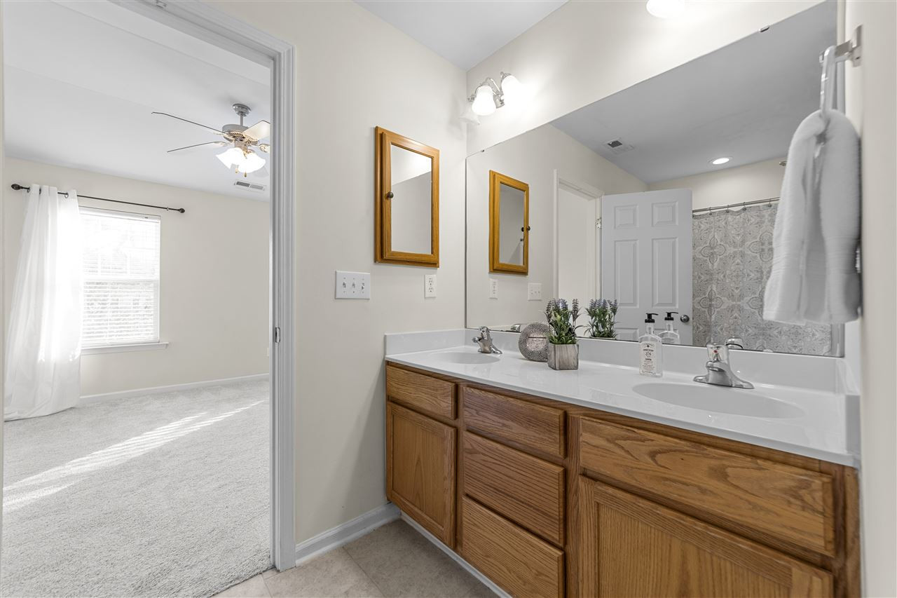 8509 Arboles Court Raleigh, NC 27613 - Photo 18 of 24 Bathroom