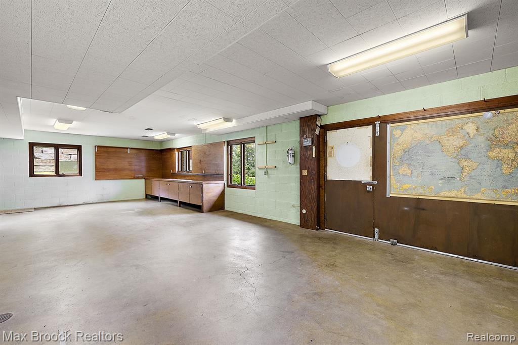 4550 Dow Ridge Road West Bloomfield, MI 48324 - Photo 44 of 46