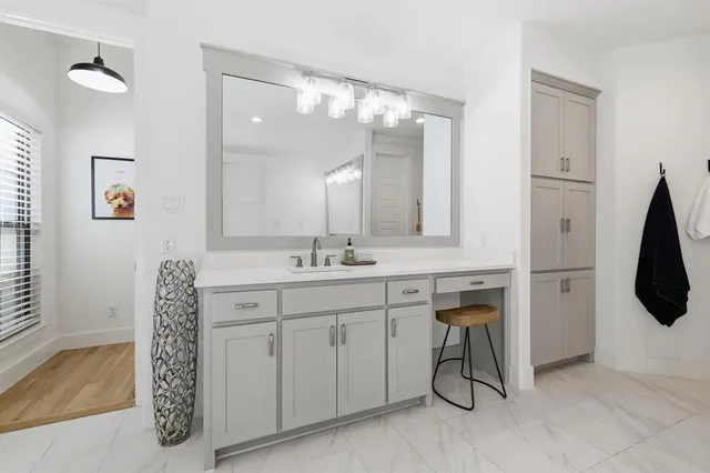 $915,000 | 206 Denton Street East, Argyle, TX 76226