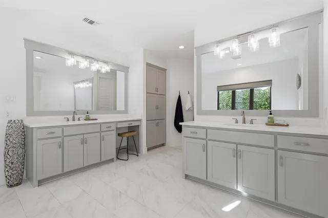 $915,000 | 206 Denton Street East, Argyle, TX 76226