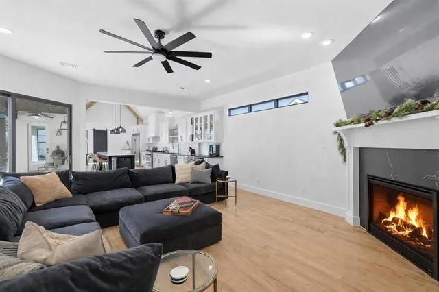 $915,000 | 206 Denton Street East, Argyle, TX 76226