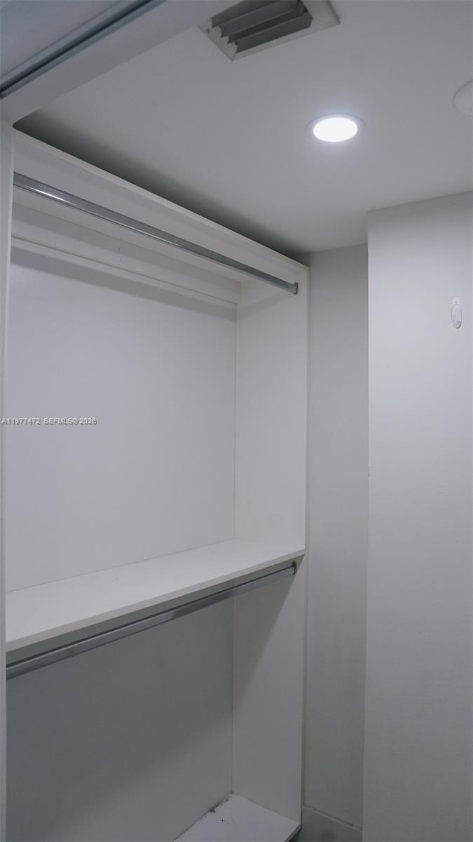 540 Brickell Key Drive, Unit 1711 Miami, FL 33131 - Photo 19 of 20