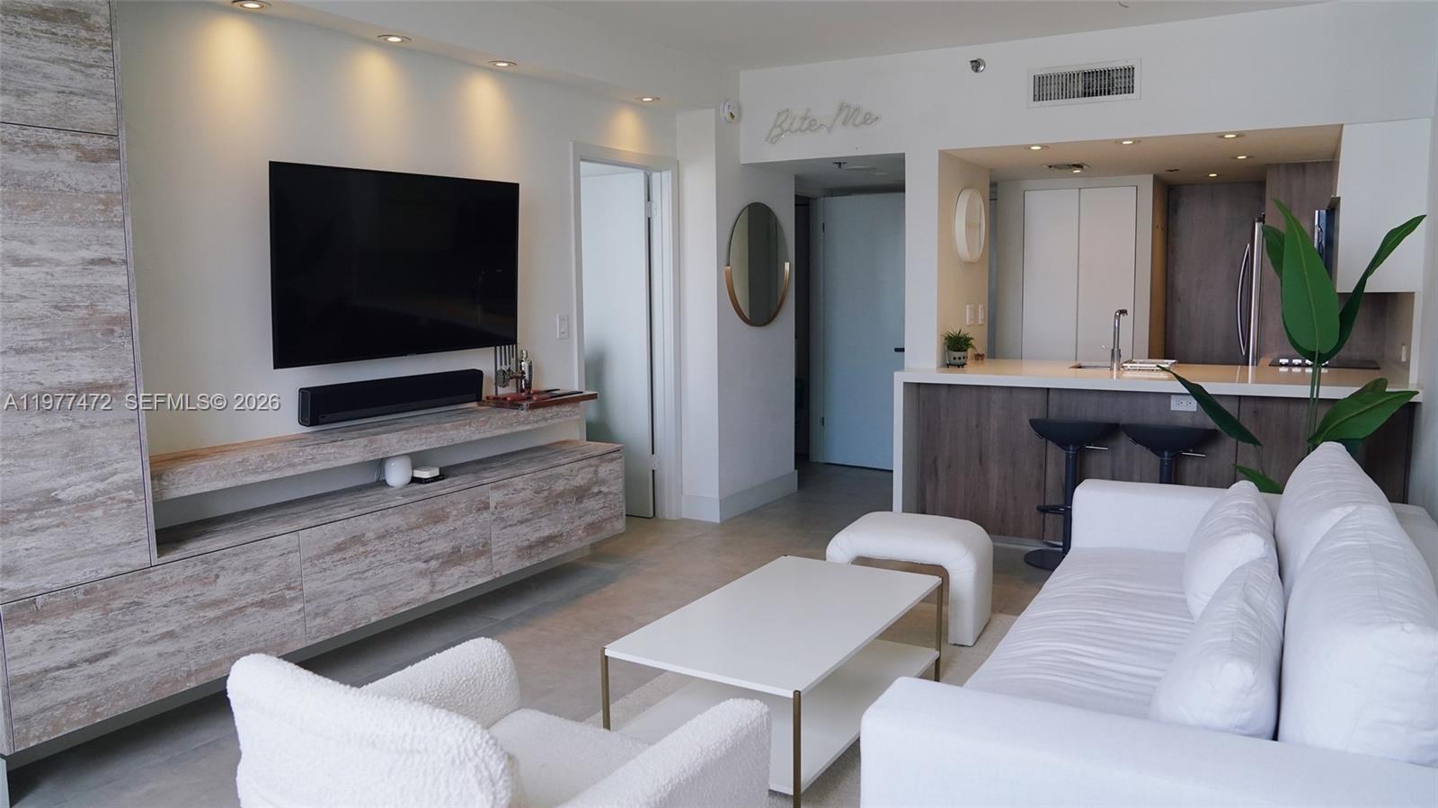 540 Brickell Key Drive, Unit 1711 Miami, FL 33131 - Photo 9 of 20