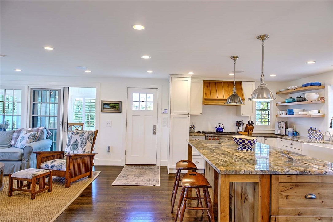 228 Bonnet Point Road Narragansett, RI 02882 - Photo 17 of 40