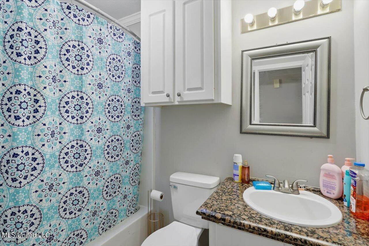 2046 South Cobblestone Cove Brandon, MS 39042 - Photo 18 of 25 23-2046 S Cobblestone Cove _ Home Tours